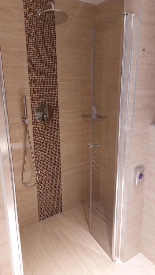 Apartment Leona, Opatija Ngoại thất bức ảnh